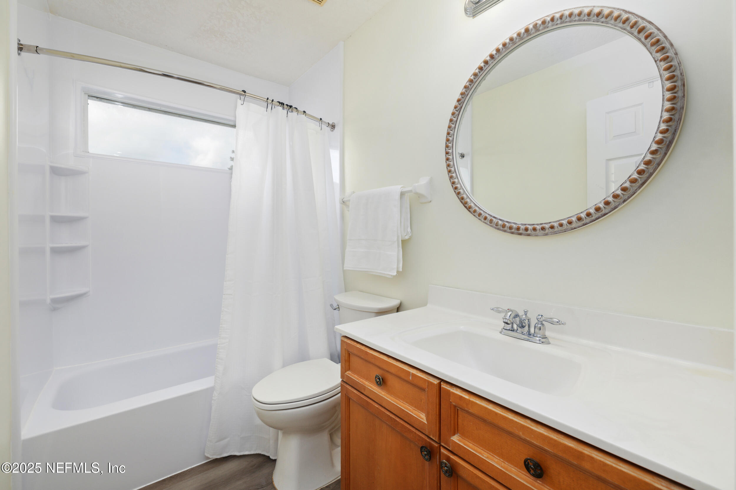 1256 Splendid Ravine Street St. Augustine, FL 32092 - Photo 17 of 36 Upstairs Full Bathroom