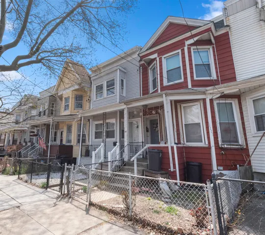 $305,000 | 46 East 34th Street, Bayonne, NJ 07002