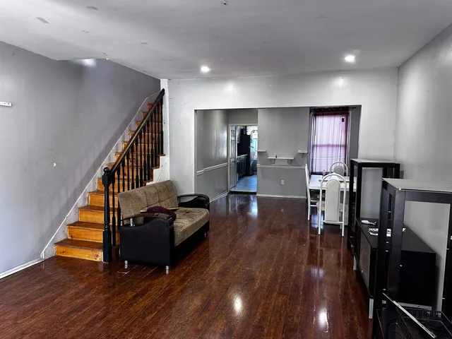 $305,000 | 46 East 34th Street, Bayonne, NJ 07002