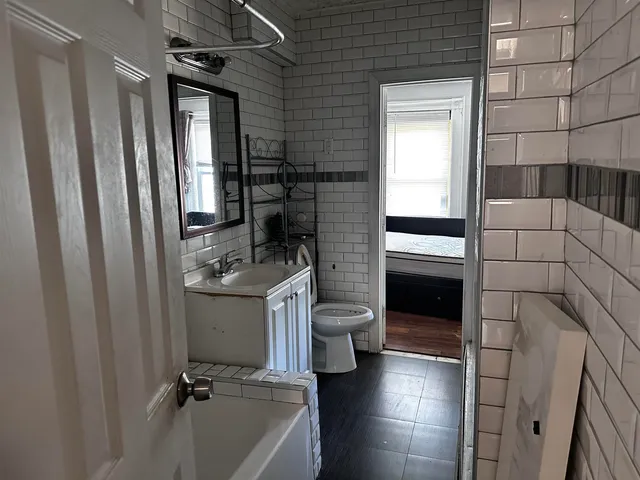 $305,000 | 46 East 34th Street, Bayonne, NJ 07002