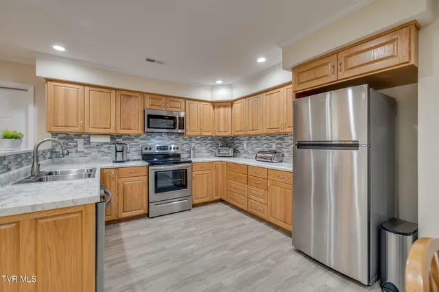 $309,900 | 214 Planters Row, Unit 214, Greeneville, TN 37745