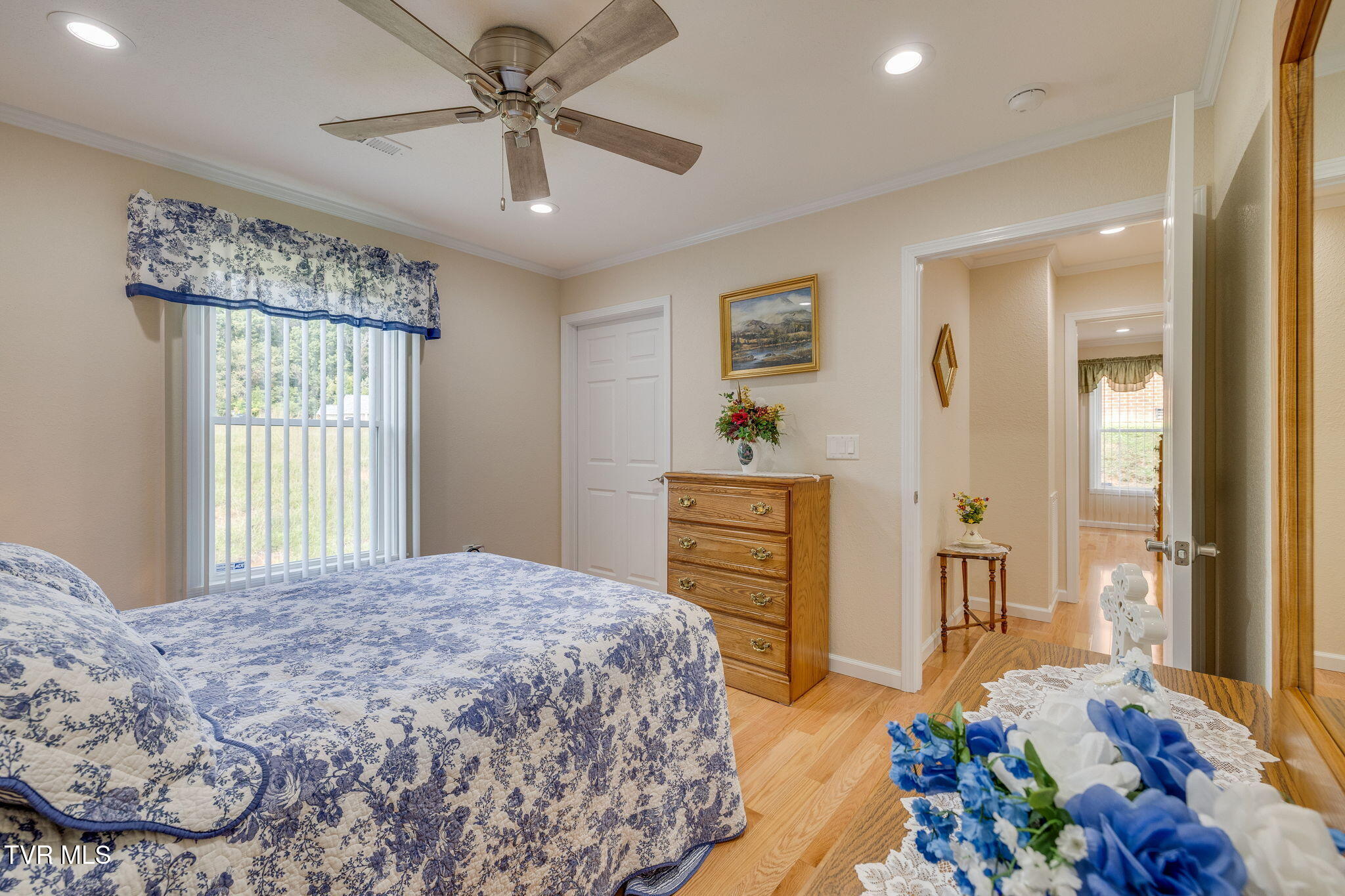 214 Planters Row, Unit 214 Greeneville, TN 37745 - Photo 18 of 33 018