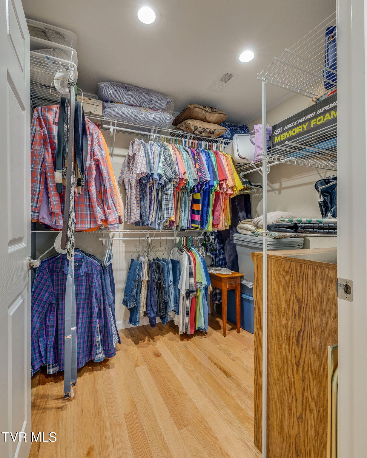 214 Planters Row, Unit 214 Greeneville, TN 37745 - Photo 20 of 33 020