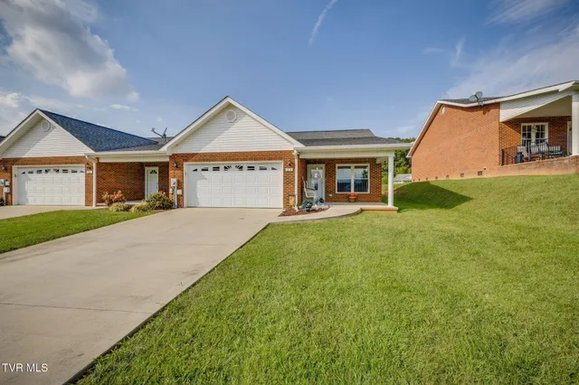 $309,900 | 214 Planters Row, Unit 214, Greeneville, TN 37745