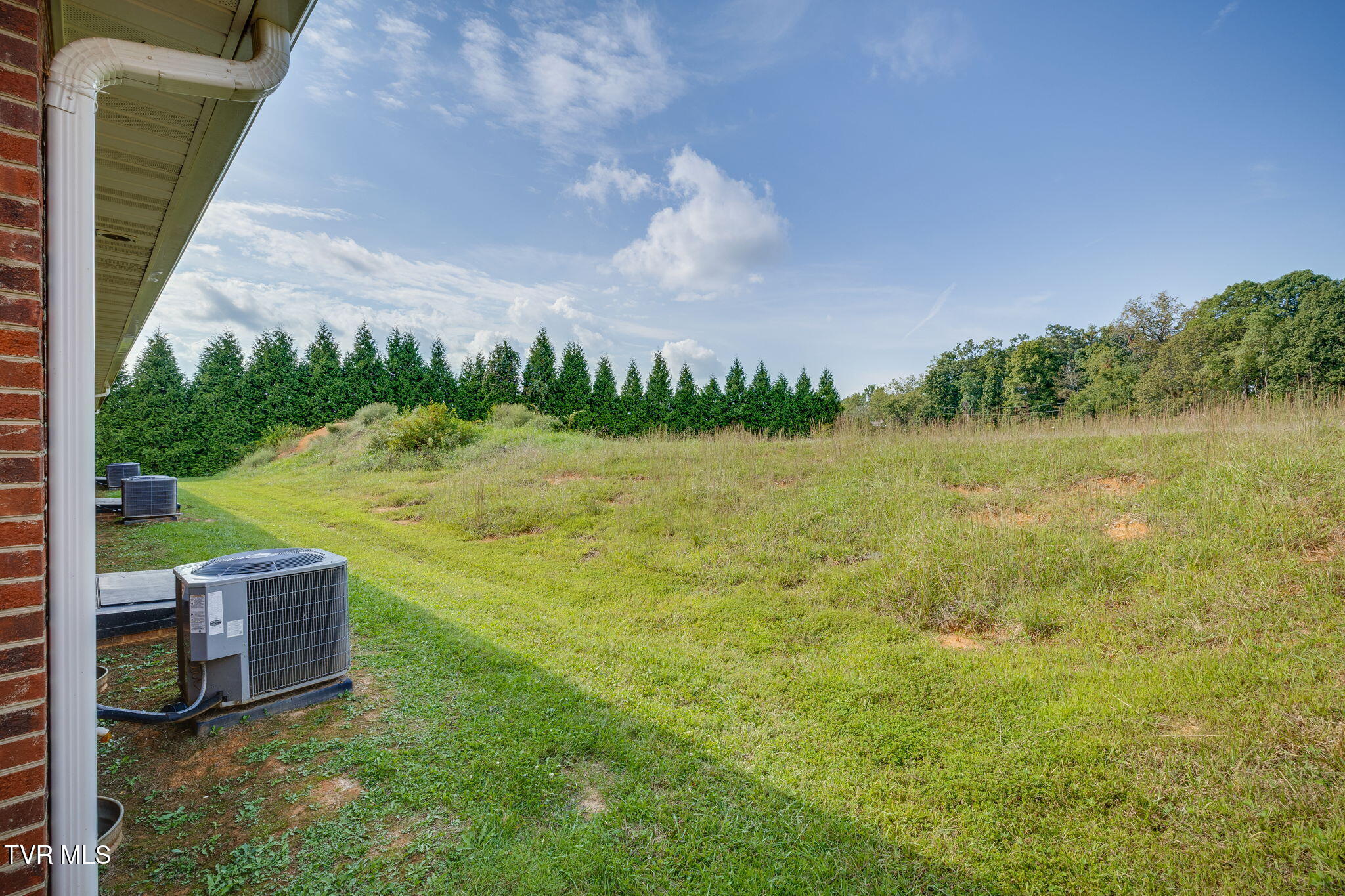 214 Planters Row, Unit 214 Greeneville, TN 37745 - Photo 24 of 33 024