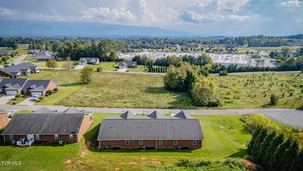 $309,900 | 214 Planters Row, Unit 214, Greeneville, TN 37745