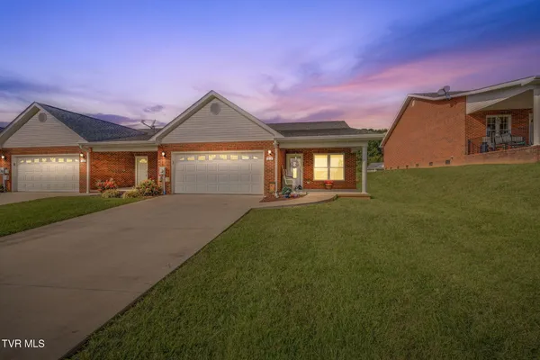 $309,900 | 214 Planters Row, Unit 214, Greeneville, TN 37745