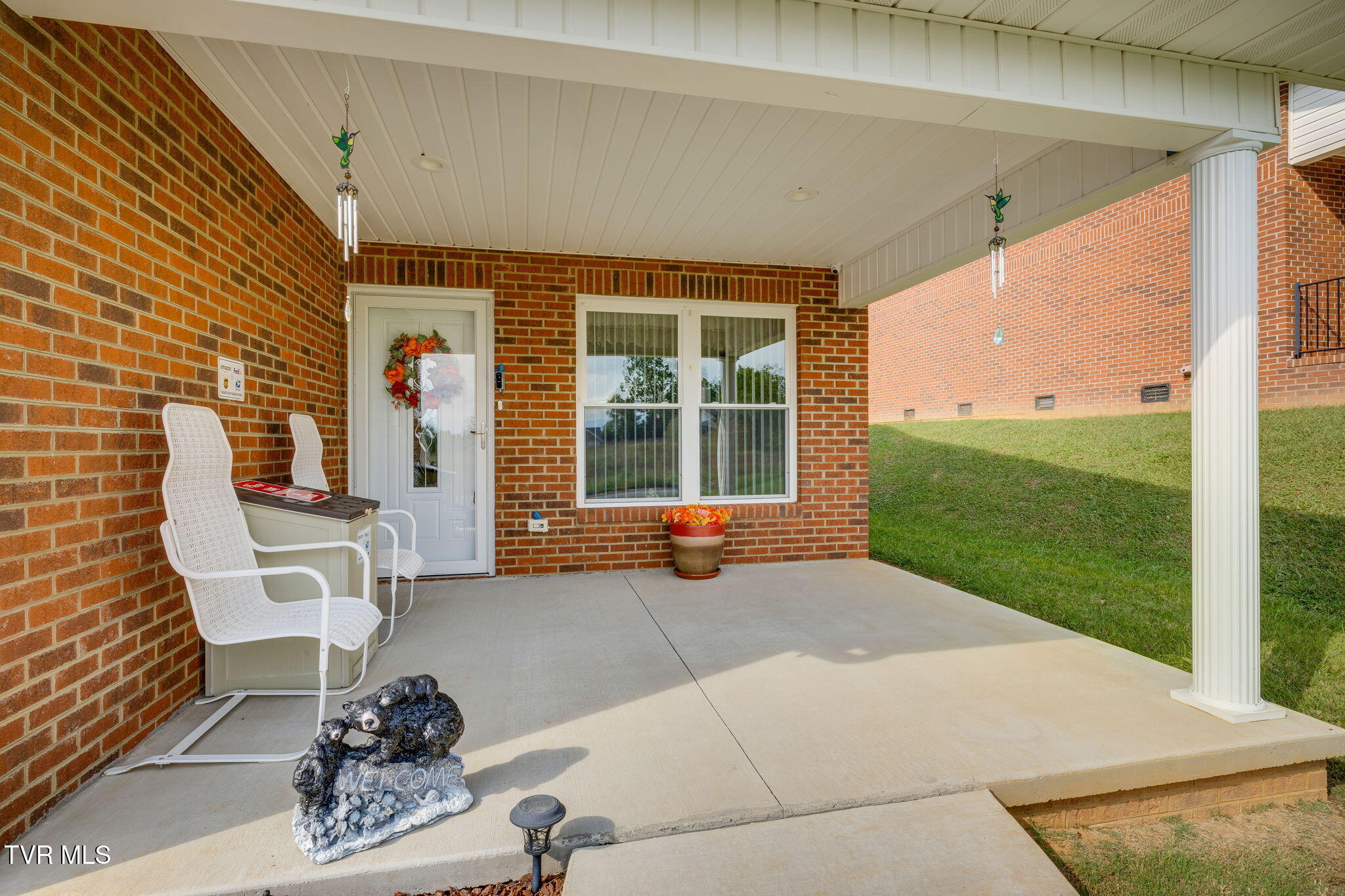 214 Planters Row, Unit 214 Greeneville, TN 37745 - Photo 5 of 33 004