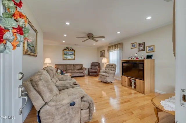 $309,900 | 214 Planters Row, Unit 214, Greeneville, TN 37745