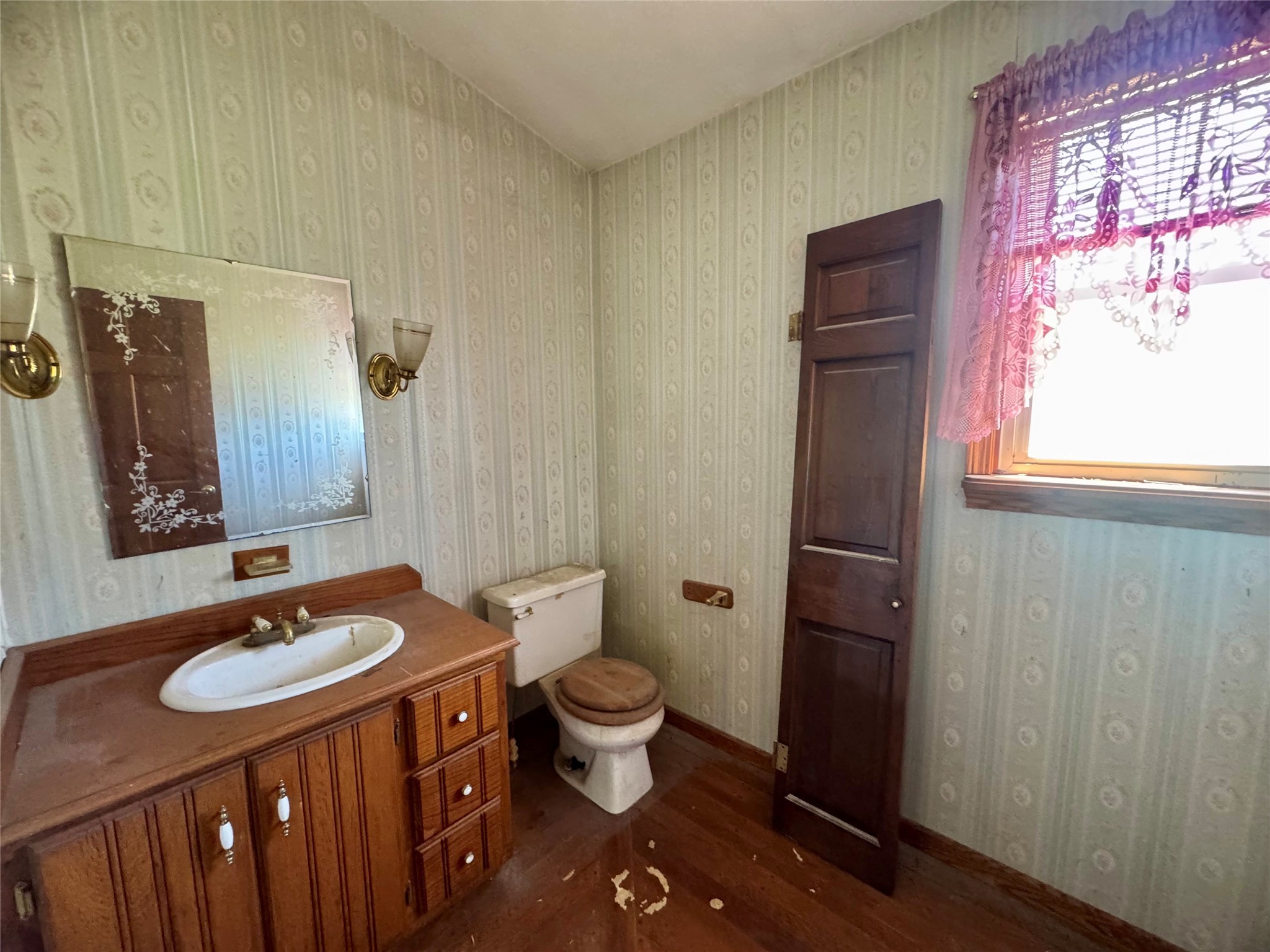 9735 Moses Road Springboro, PA 16435 - Photo 15 of 30 Half bath