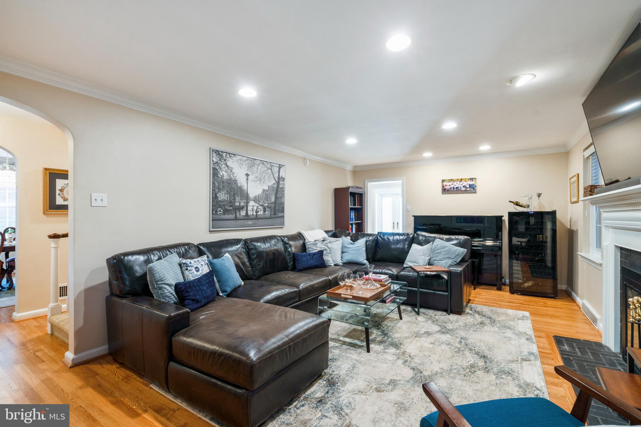 516 Mercer Road Merion Station, PA 19066 - Photo 5 of 39 Living Room