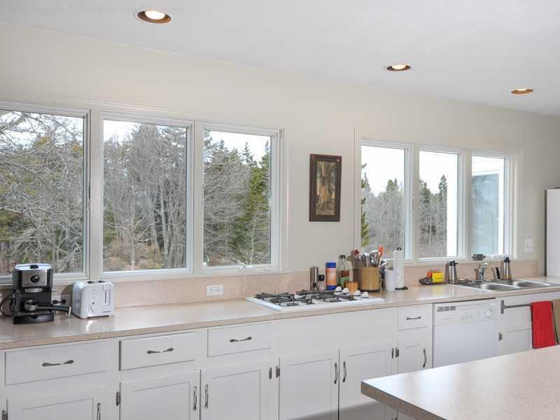 136 Two Lights Road Cape Elizabeth, ME 04107 - Photo 10 of 26 Kitchen.