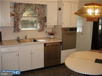 115 Crosshill Road Wynnewood, PA 19096 - Photo 3 of 5 Kitchen