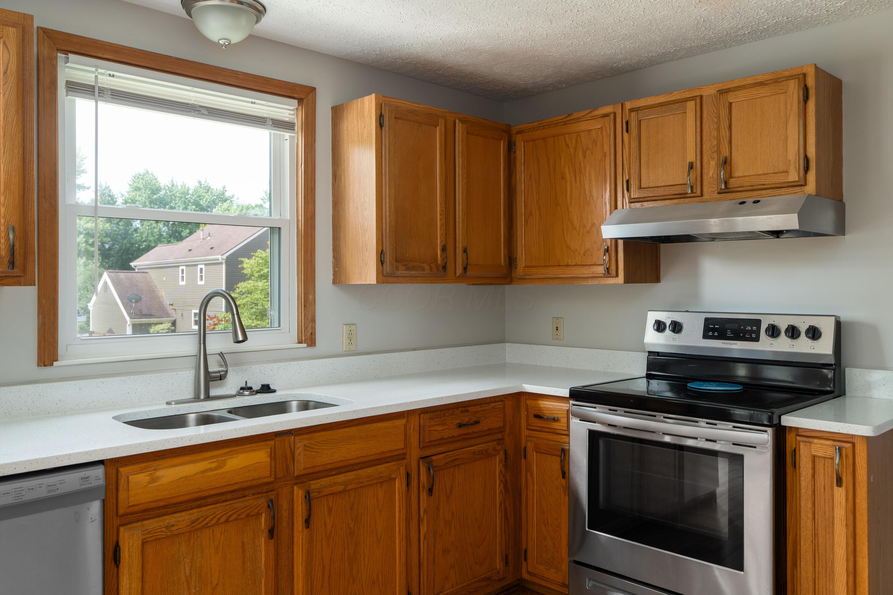 95 Highmeadows Circle Powell, OH 43065 - Photo 14 of 42