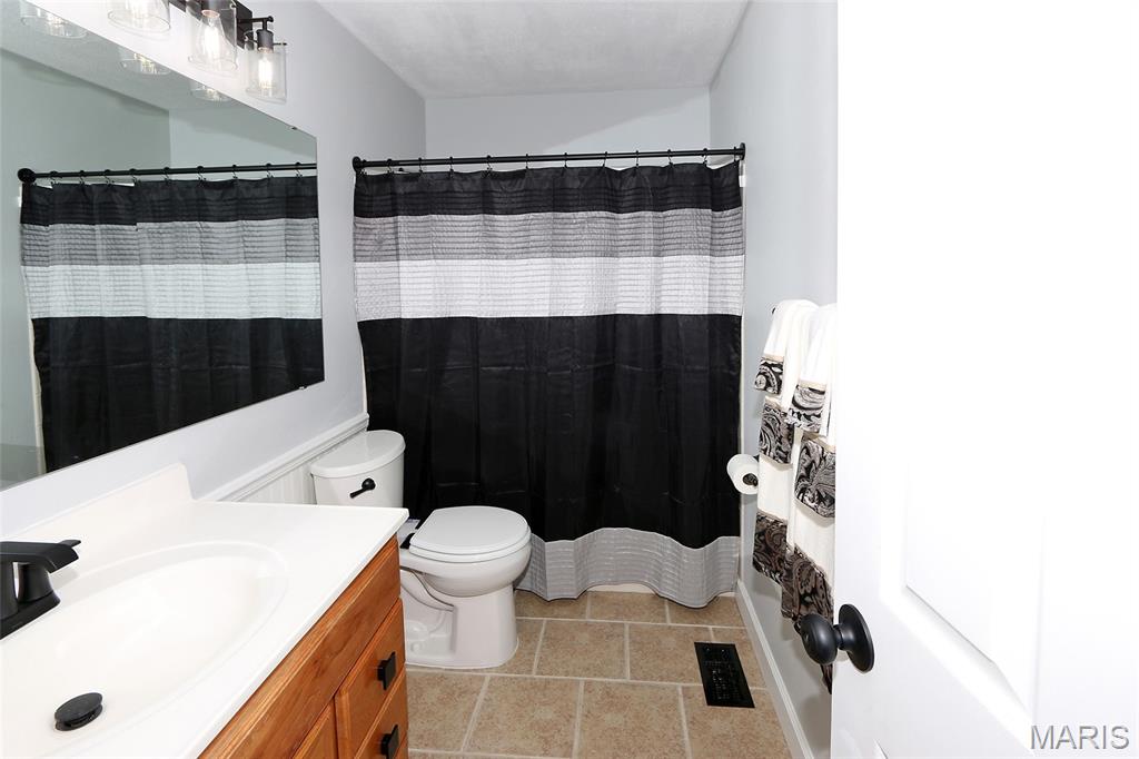 1324 Holgate Drive, Unit E2 Ballwin, MO 63021 - Photo 20 of 25