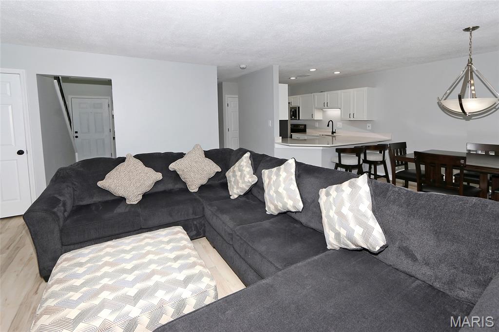 1324 Holgate Drive, Unit E2 Ballwin, MO 63021 - Photo 7 of 25