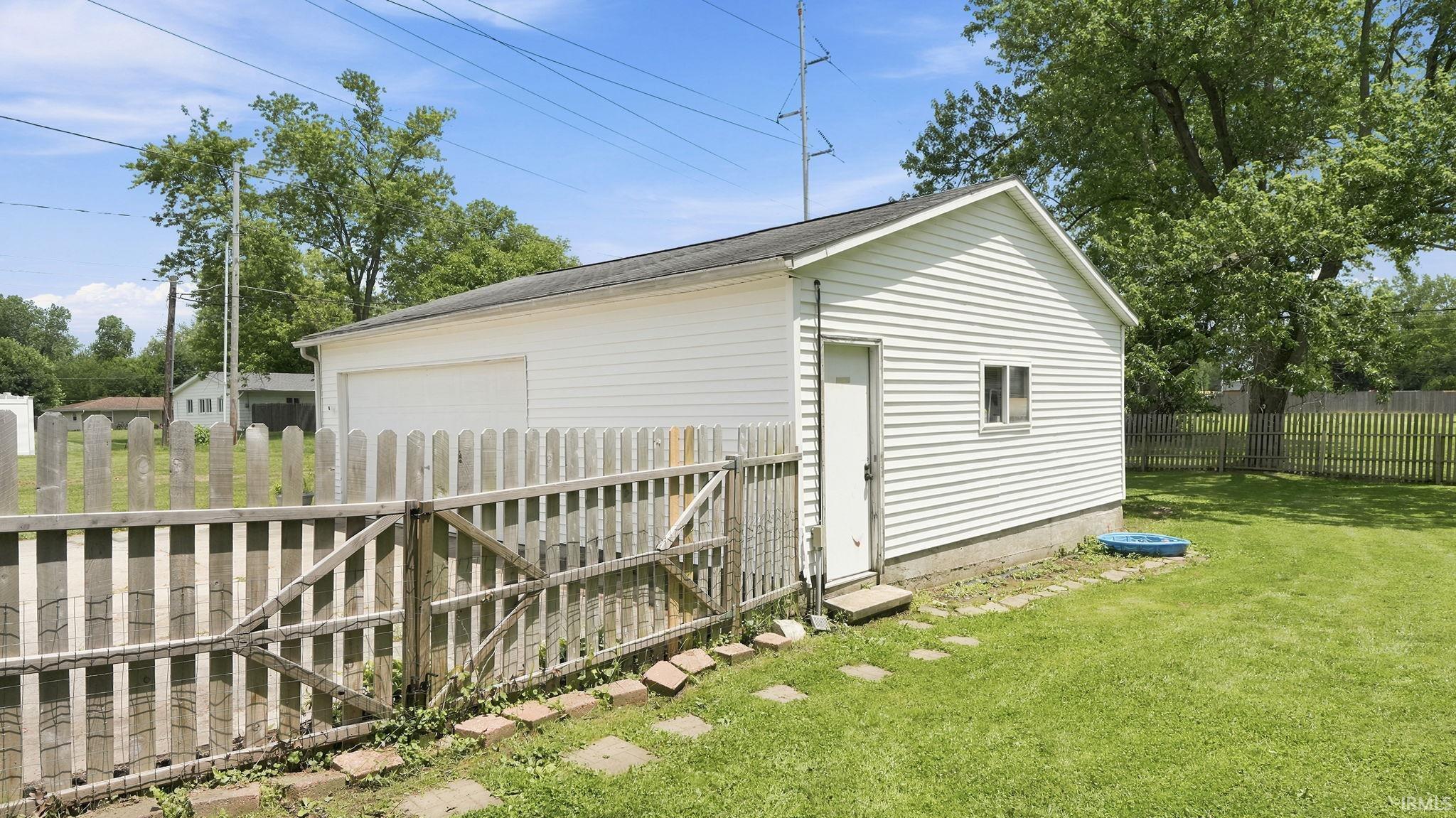 7124 St Joe Road Fort Wayne, IN 46835 - Photo 4 of 49