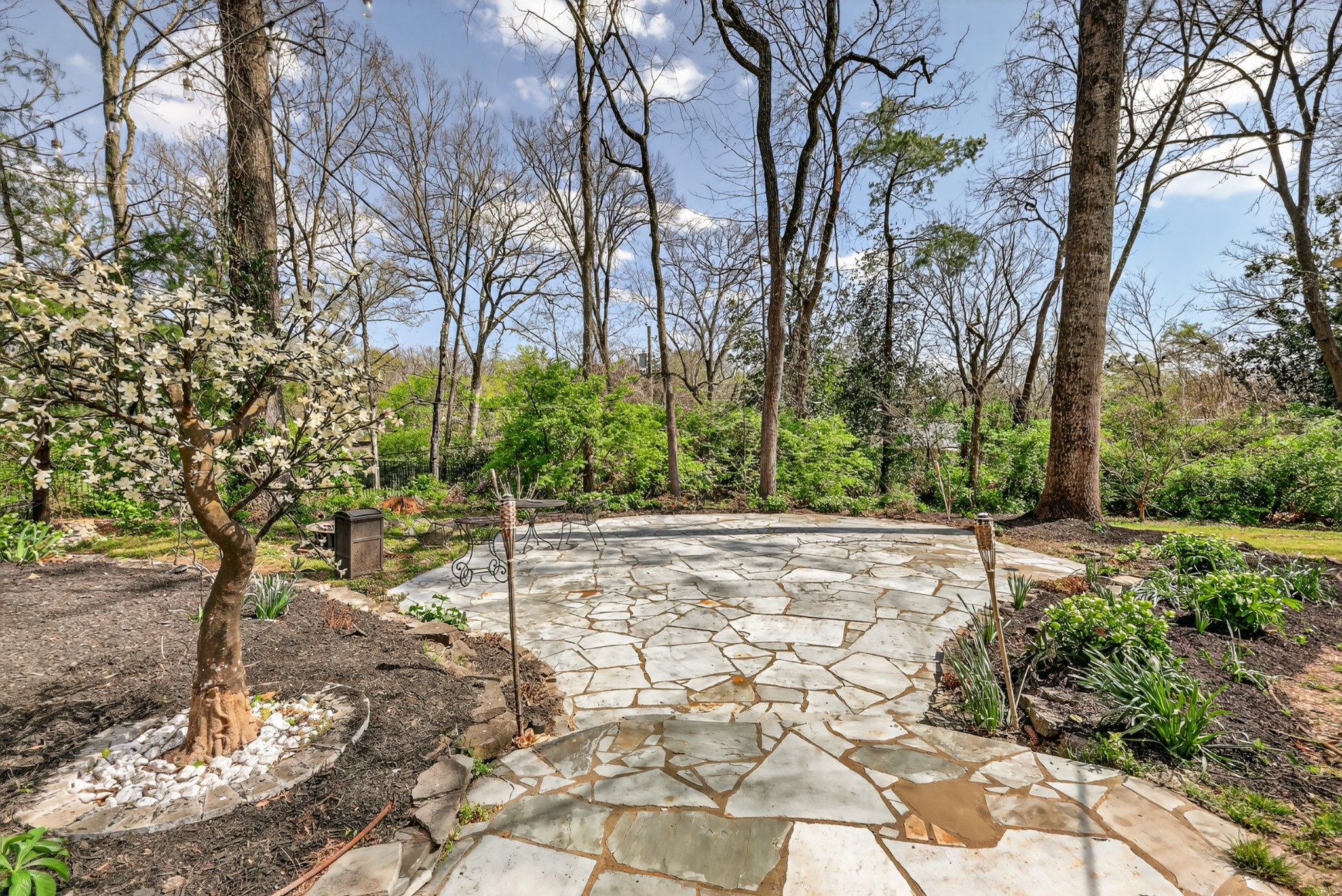 2809 Wimbledon Road Nashville, TN 37215 - Photo 4 of 99