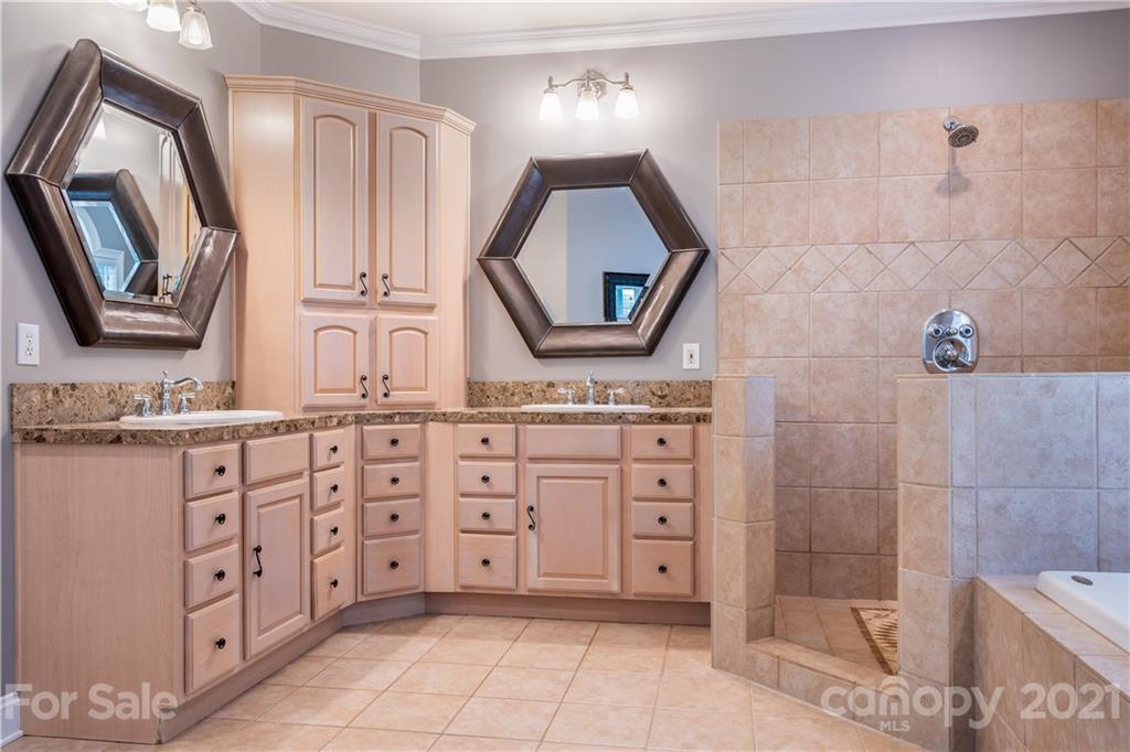 8156 Summit Ridge Drive Catawba, NC 28609 - Photo 11 of 47 Gallery Image 11