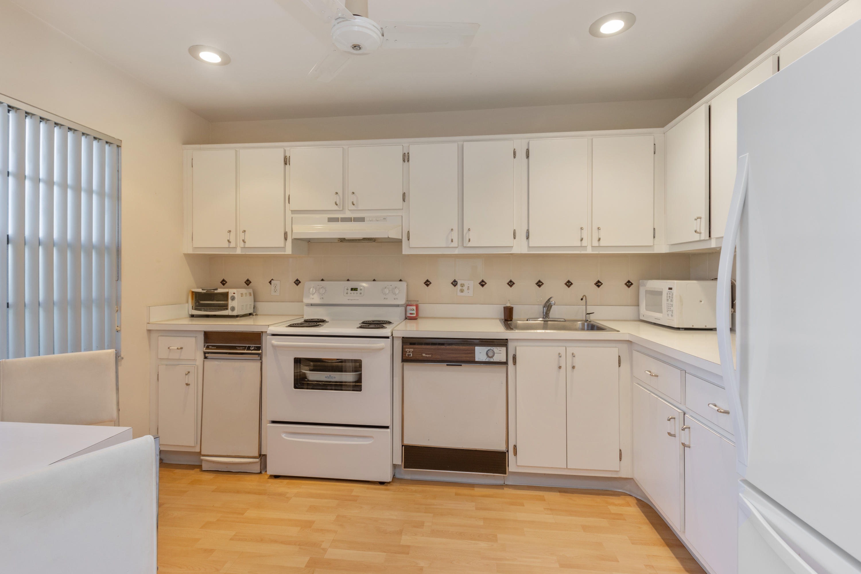 21699 Cypress Road, Unit 17E Boca Raton, FL 33433 - Photo 14 of 21 VHT-rx-10577341_2.jpg