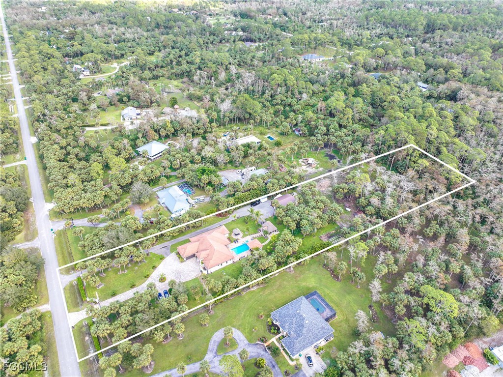 214 9th Street Northwest Naples, FL 34120 - Photo 5 of 49 a view of a city