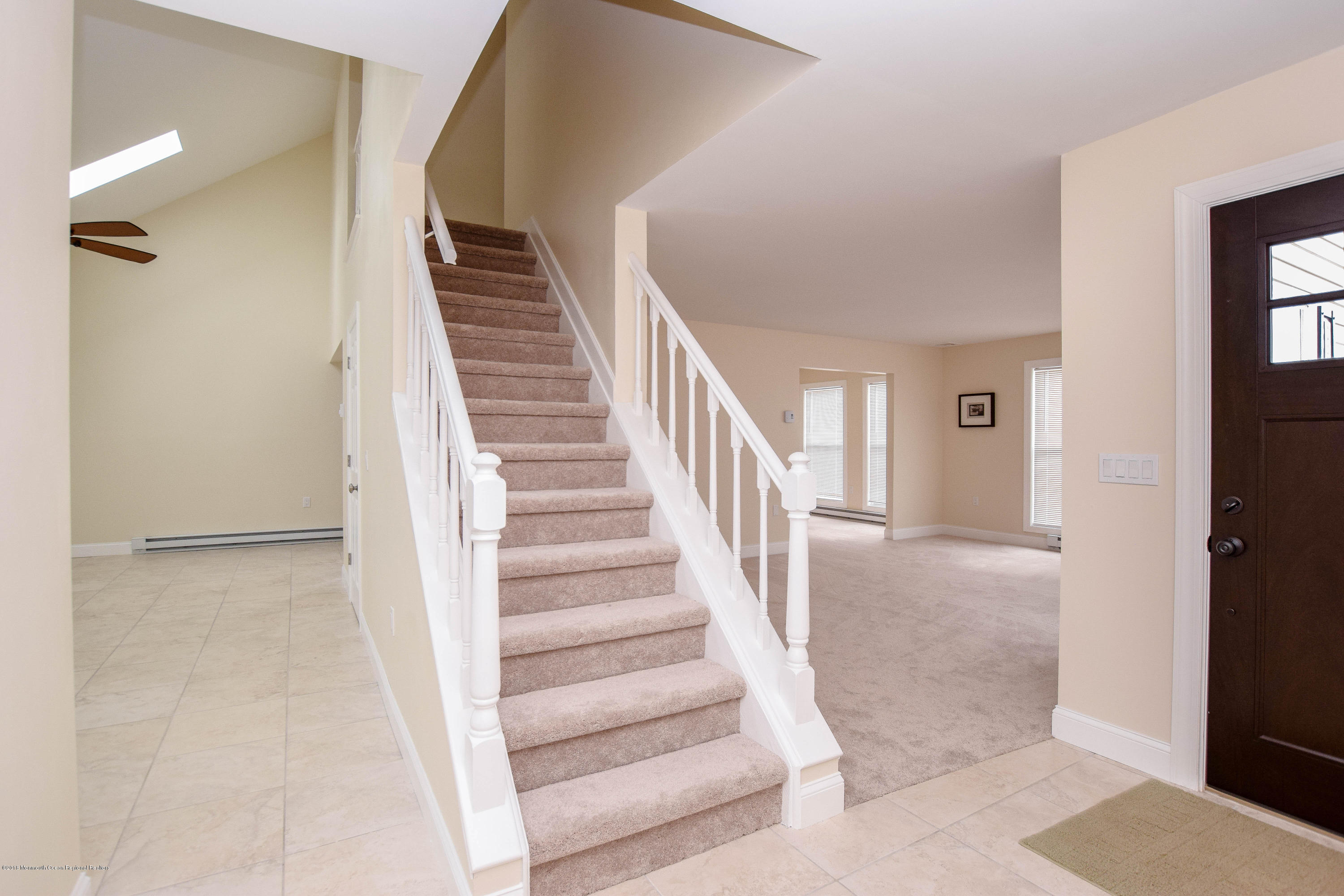 105 Peter Road Manahawkin, NJ 08050 - Photo 4 of 46 DSC_0022