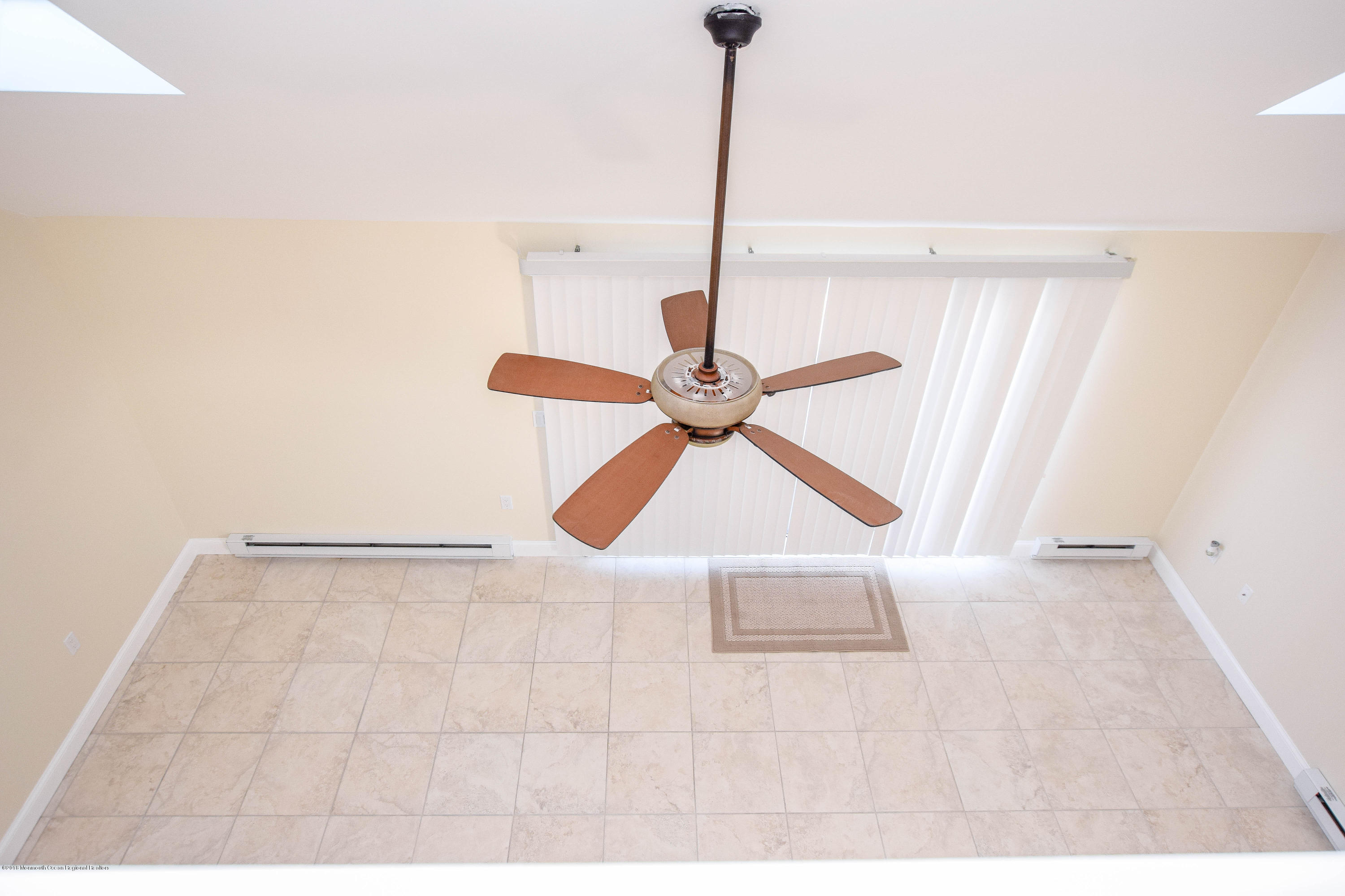 105 Peter Road Manahawkin, NJ 08050 - Photo 7 of 46 DSC_0205