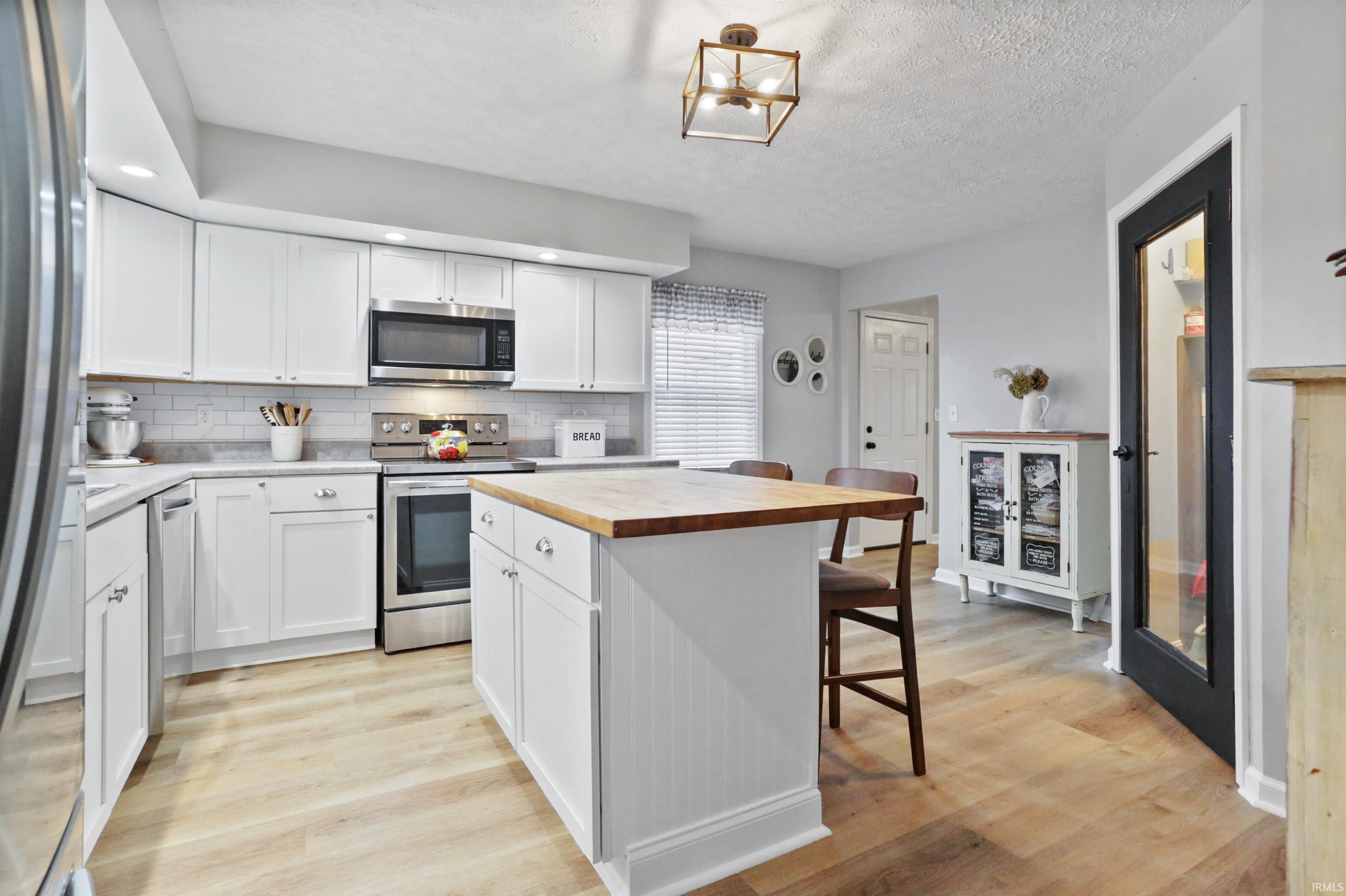 6229 Cheshire Drive Mount Vernon, IN 47620 - Photo 14 of 35