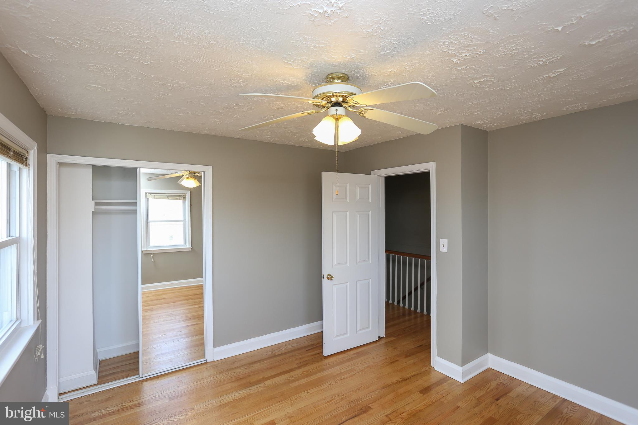 1034 Downton Road Baltimore, MD 21227 - Photo 15 of 48