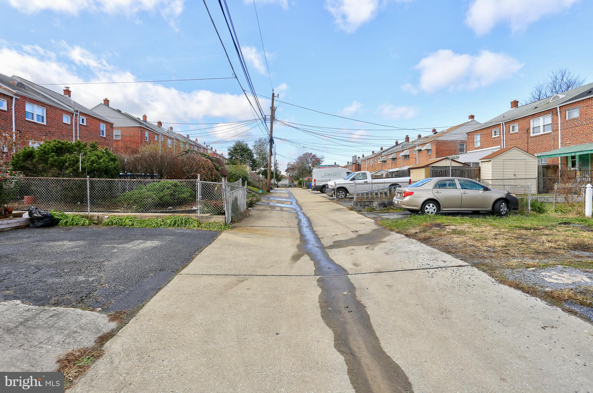 1034 Downton Road Baltimore, MD 21227 - Photo 30 of 48