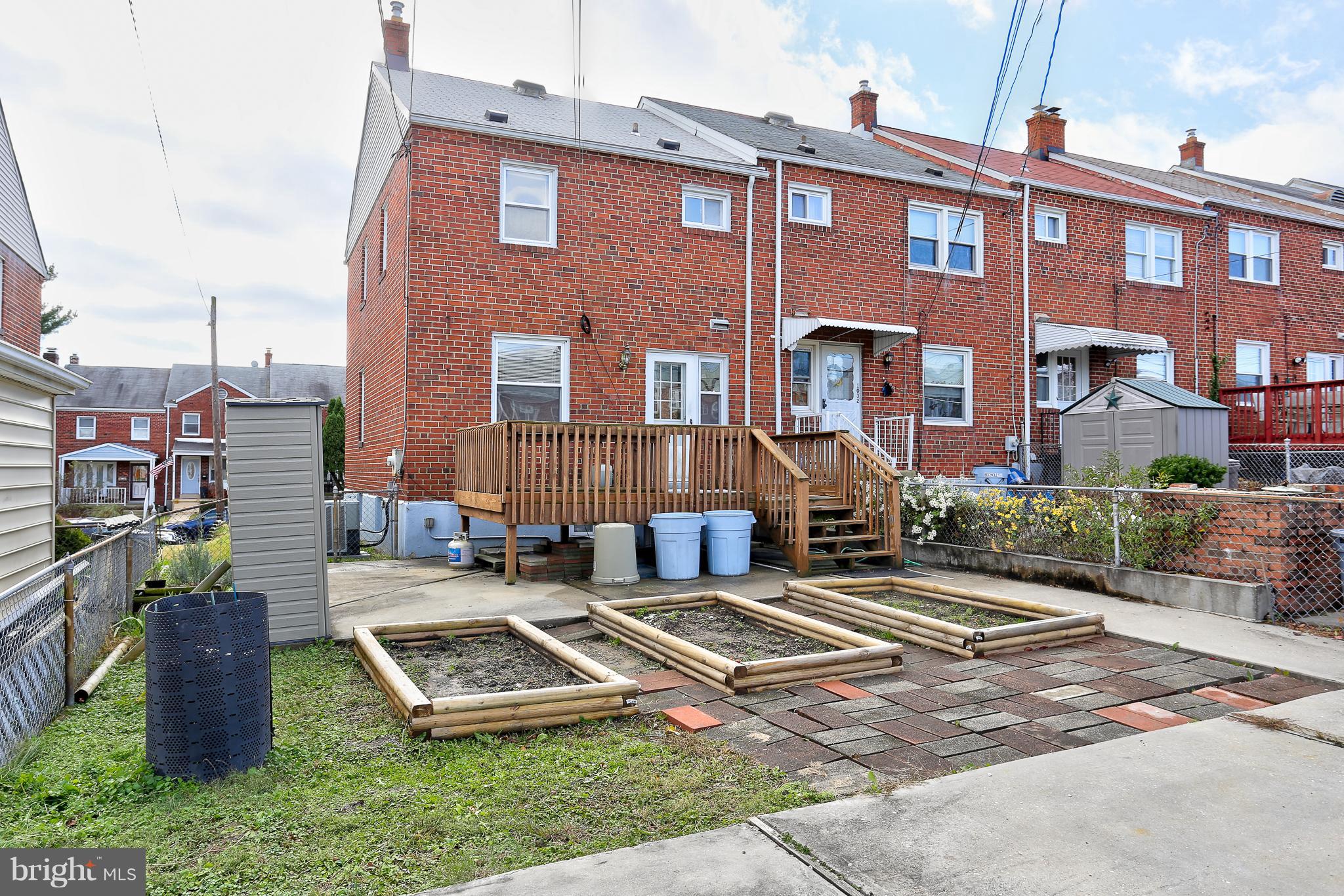 1034 Downton Road Baltimore, MD 21227 - Photo 31 of 48