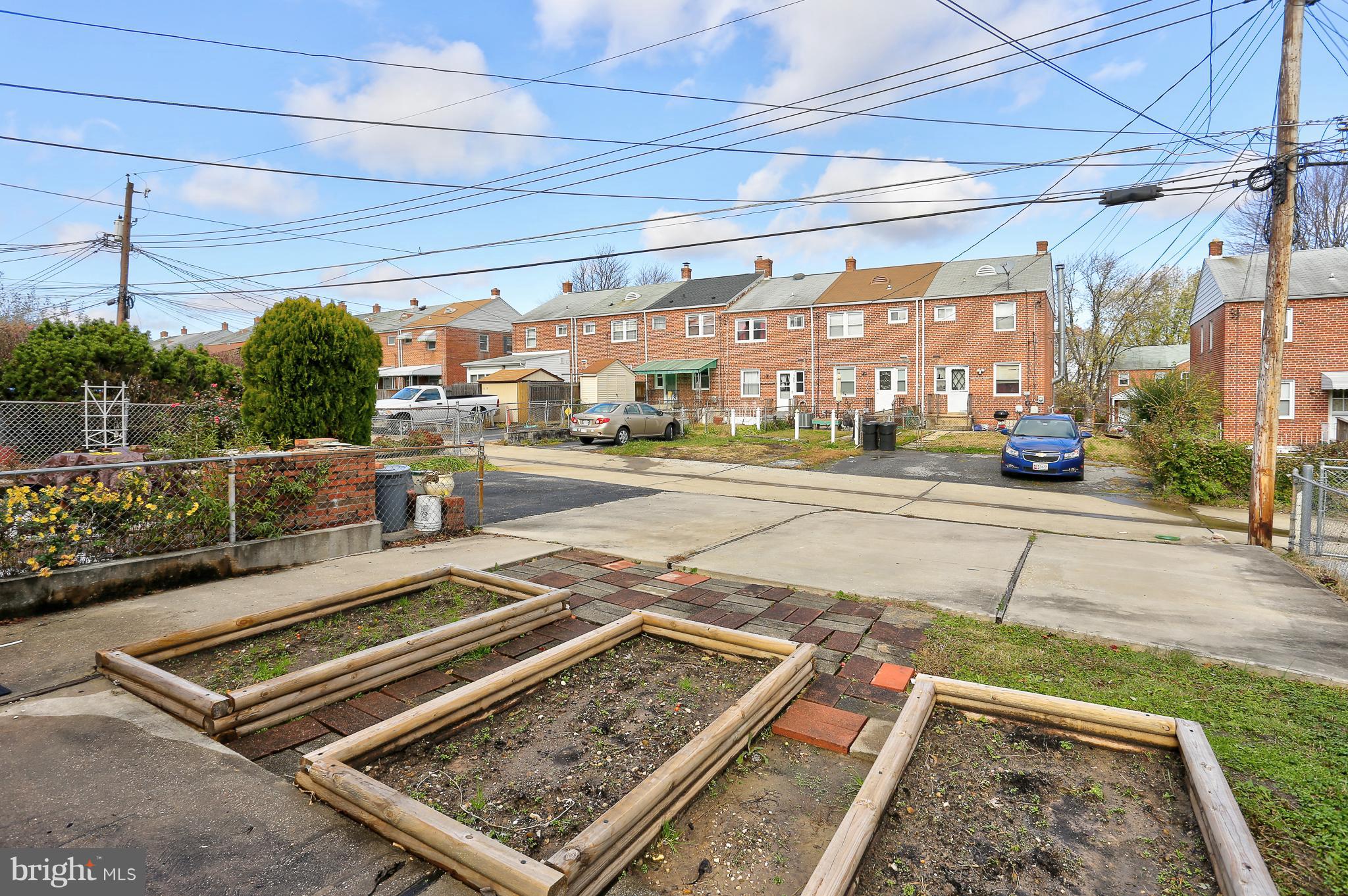 1034 Downton Road Baltimore, MD 21227 - Photo 33 of 48