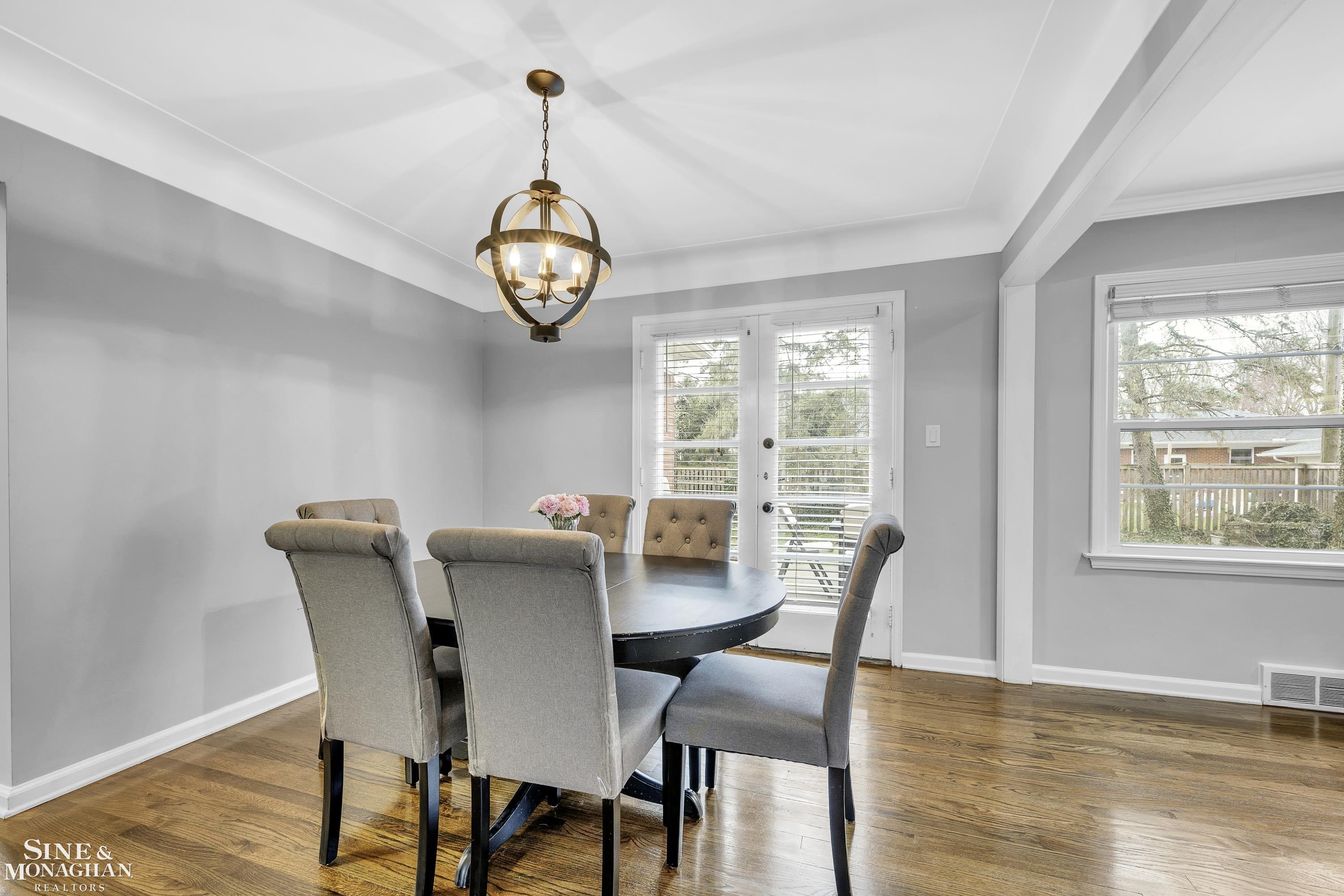 1201 Fairholme Road Grosse Pointe, MI 48236 - Photo 15 of 42 50171792-63a1297b-7768-43df-8dc7-240fd31bb5ff.JPG