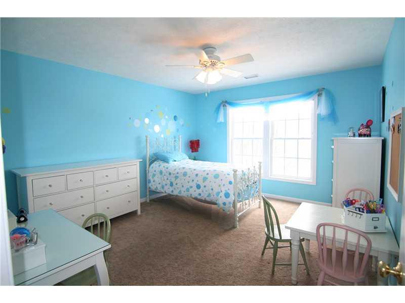 347 Buffalo Ridge Road Canonsburg, PA 15317 - Photo 25 of 25 Bedroom. Generously sized room with double closet and lighted ceiling fan...