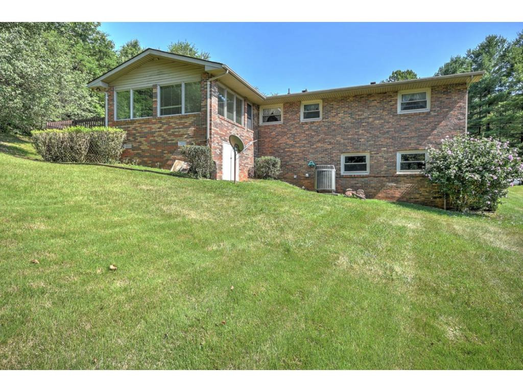471 Hurd Road Kingsport, TN 37665 - Photo 32 of 36 Photo 32