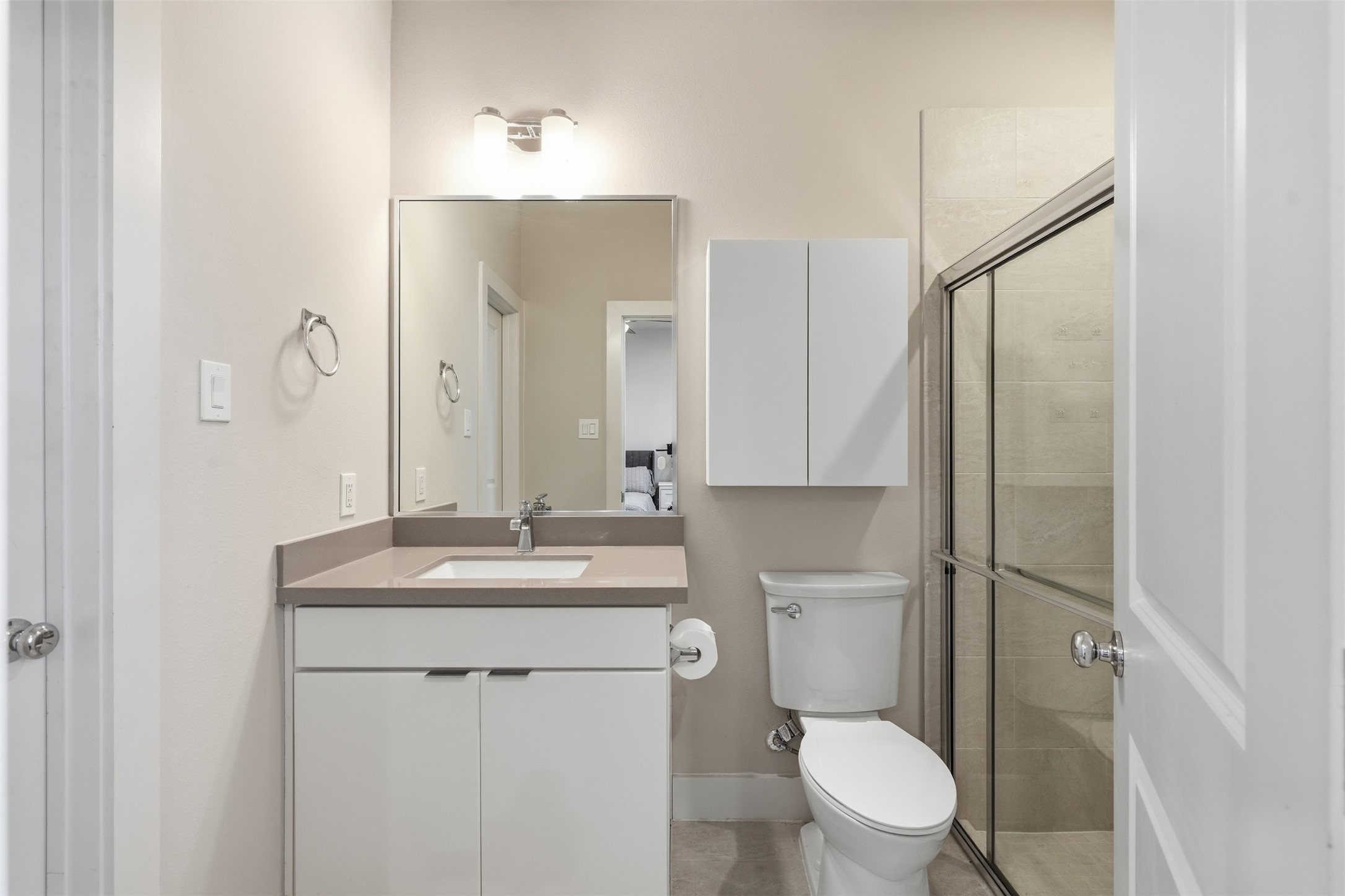 1282 North Post Oak Road, Unit A Houston, TX 77055 - Photo 6 of 23 Walk-in shower on 1st floor