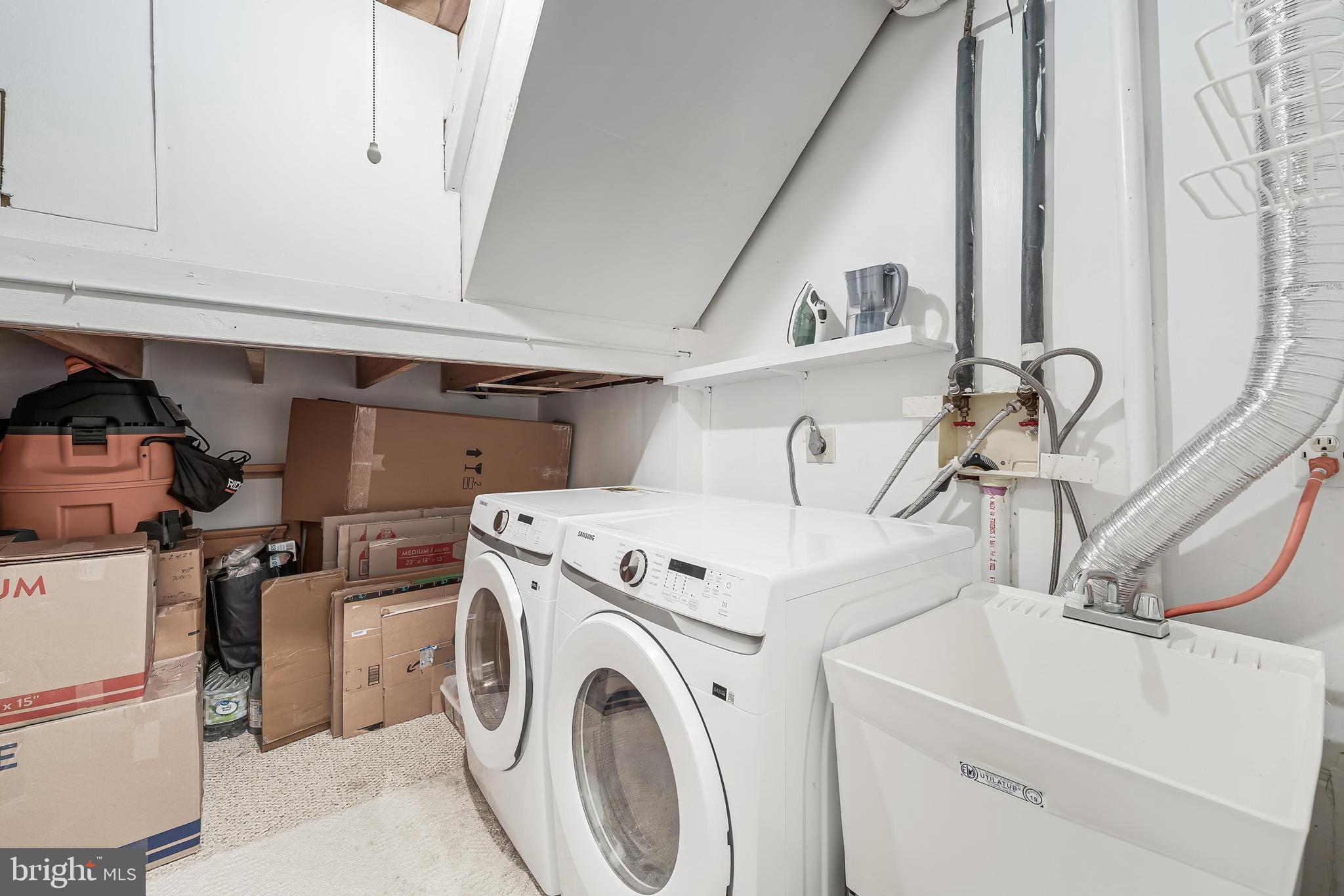 12210 Wye Oak Commons Circle Burke, VA 22015 - Photo 36 of 44