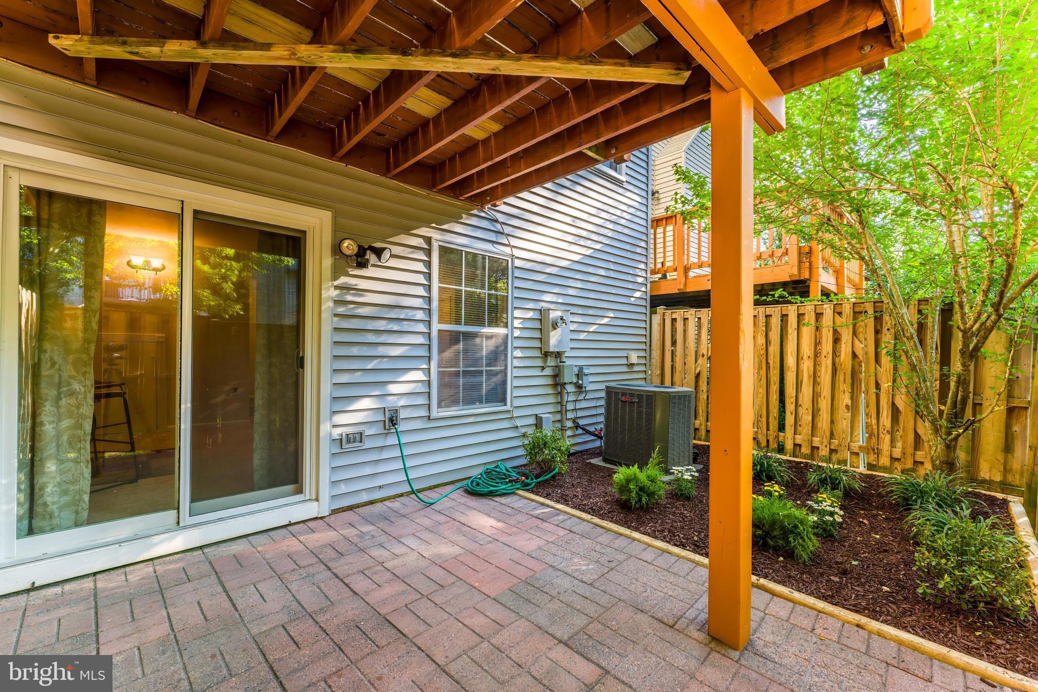 12210 Wye Oak Commons Circle Burke, VA 22015 - Photo 42 of 44