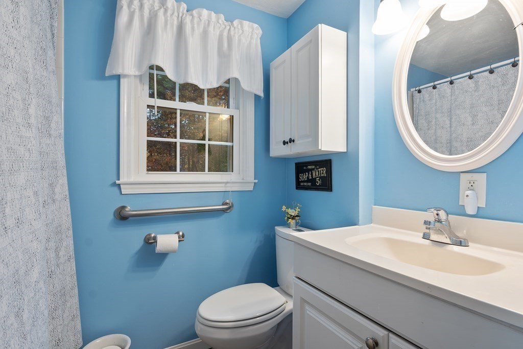 9 Birch Lane Townsend, MA 01469 - Photo 17 of 35