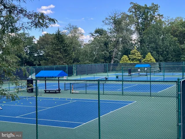 a view of a tennis court