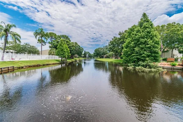 $2,600 | 6435 92nd Place North, Unit 904, Pinellas Park, FL 33782