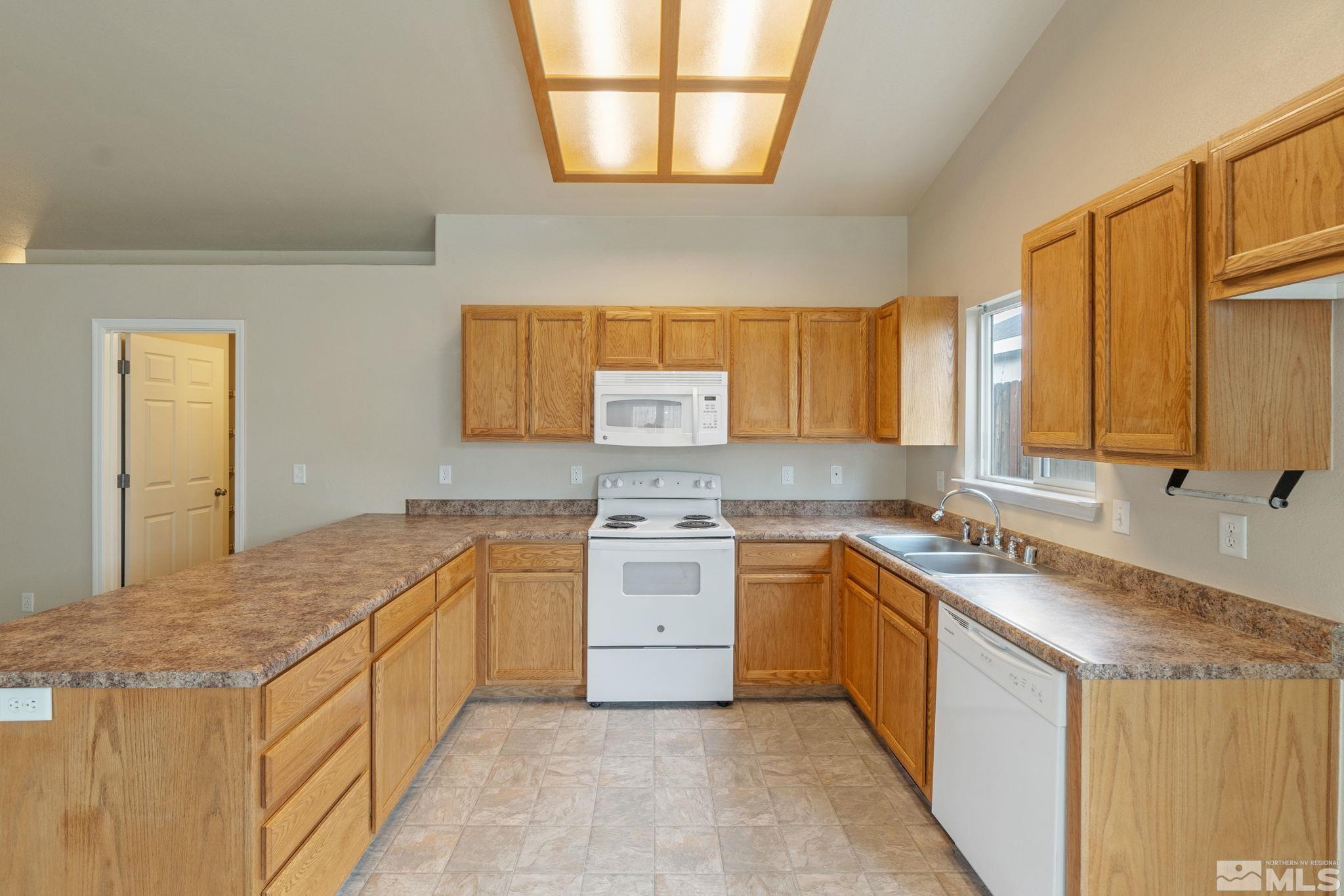 521 River Ranch Road Fernley, NV 89408 - Photo 8 of 34 Photo 8