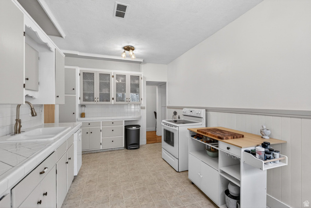 1508 Springdell Circle Provo, UT 84604 - Photo 15 of 56