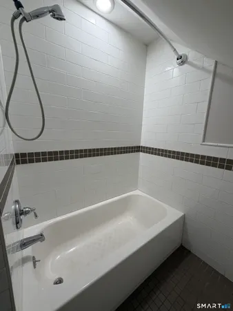 $2,700 | 67 Beardsley Park Terrace, Unit 2ND & 3, Bridgeport, CT 06610