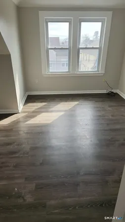 $2,700 | 67 Beardsley Park Terrace, Unit 2ND & 3, Bridgeport, CT 06610