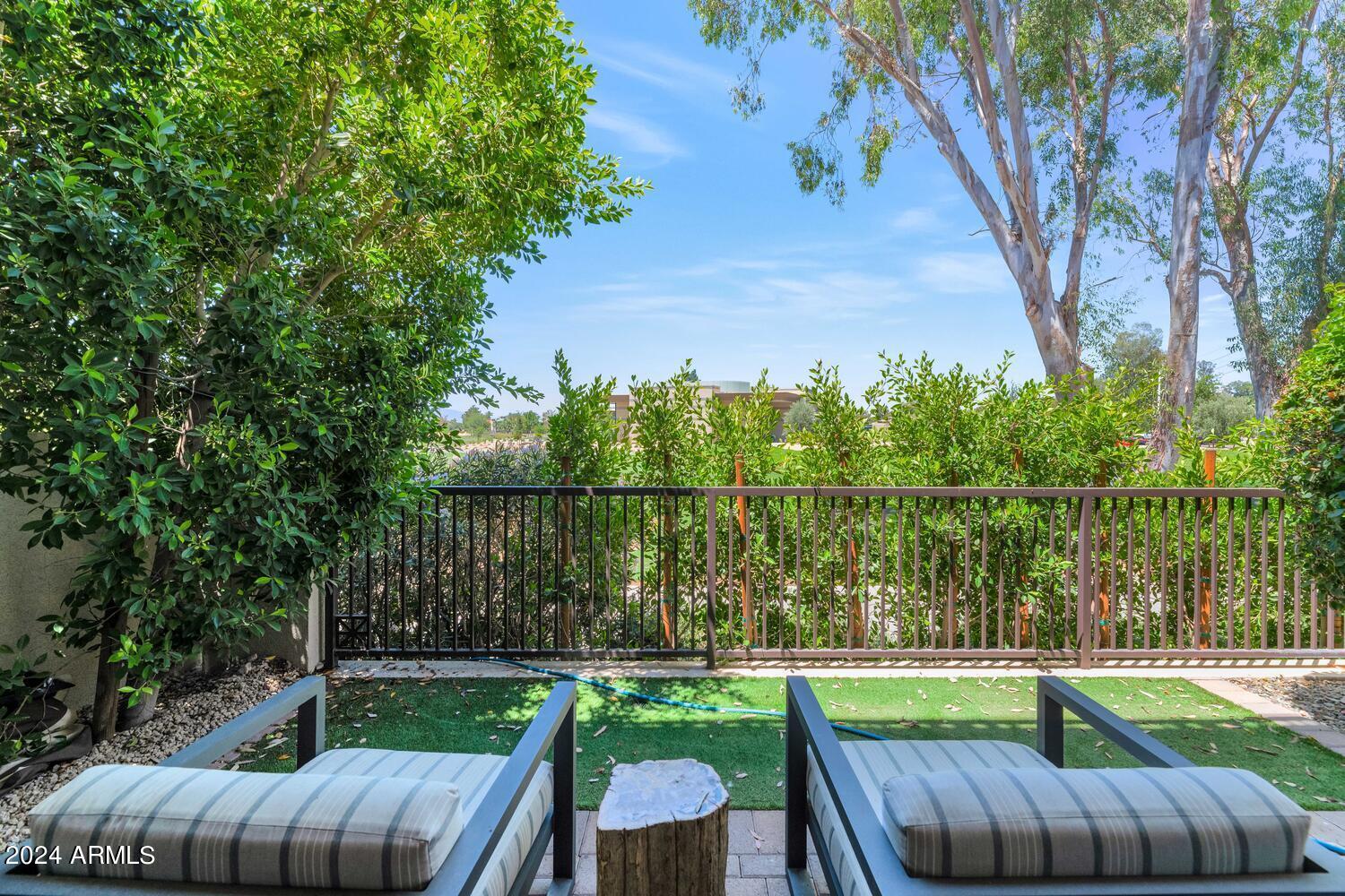 2 Biltmore Estates Drive, Unit 101 Phoenix, AZ 85016 - Photo 14 of 32 2 Biltmore Estates Dr-large-022-033-2 Bi