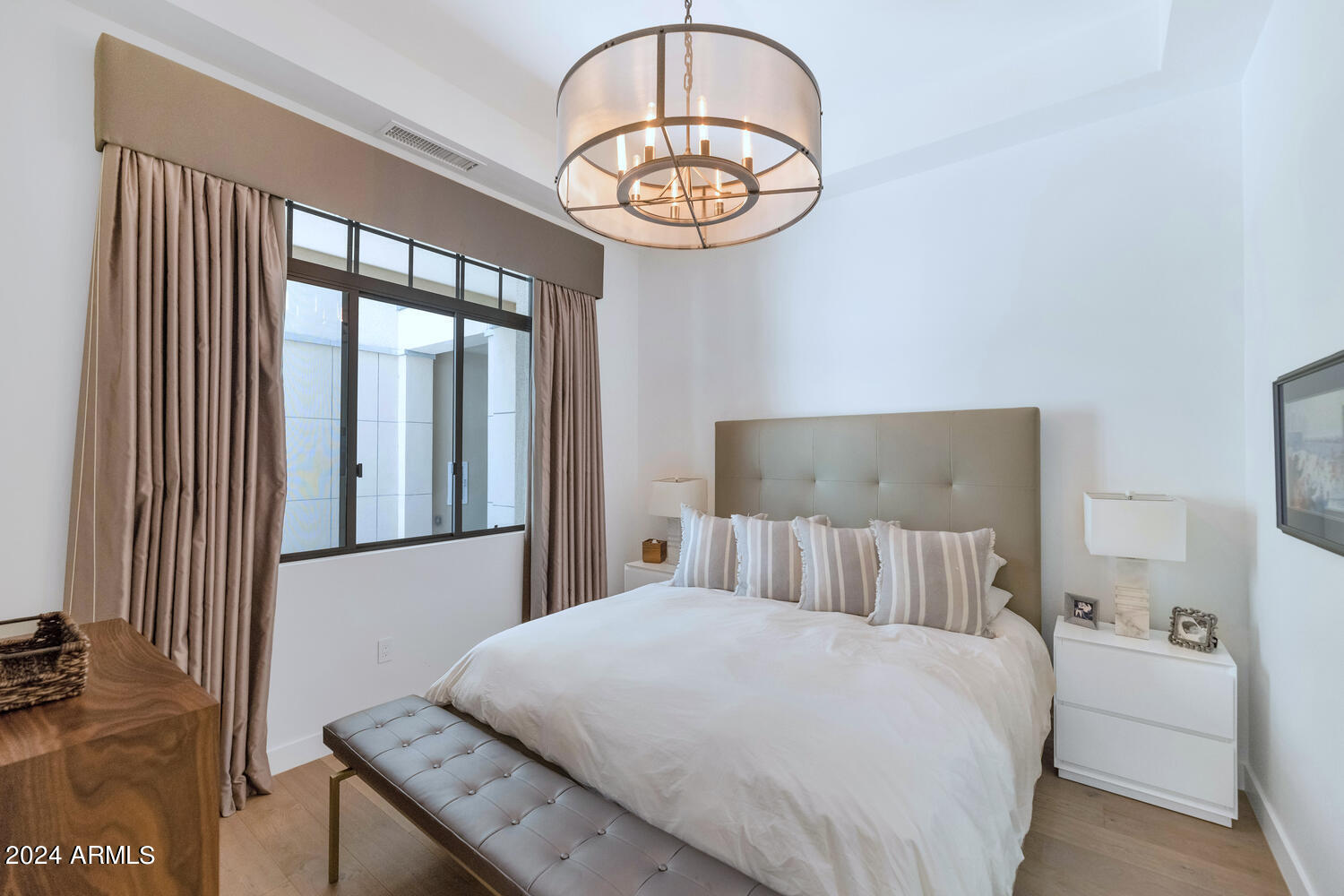 2 Biltmore Estates Drive, Unit 101 Phoenix, AZ 85016 - Photo 18 of 32 2 Biltmore Estates Dr-large-027-029-2 Bi