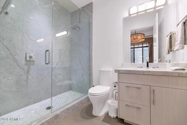 $19,995 | 2 Biltmore Estates Drive, Unit 101, Phoenix, AZ 85016
