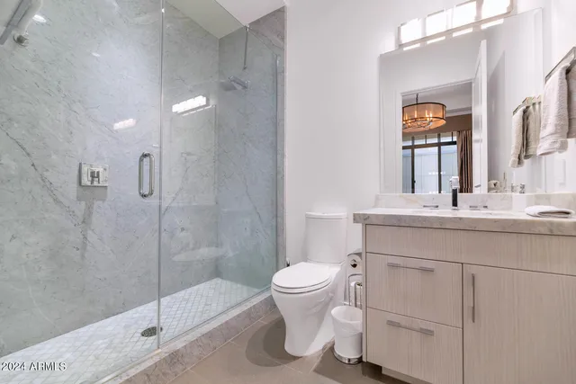 $19,995 | 2 Biltmore Estates Drive, Unit 101, Phoenix, AZ 85016