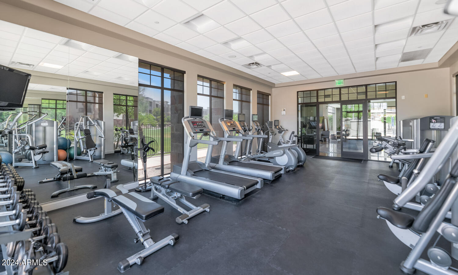 2 Biltmore Estates Drive, Unit 101 Phoenix, AZ 85016 - Photo 24 of 32 2 Biltmore Estates Dr-large-032-034-2 Bi